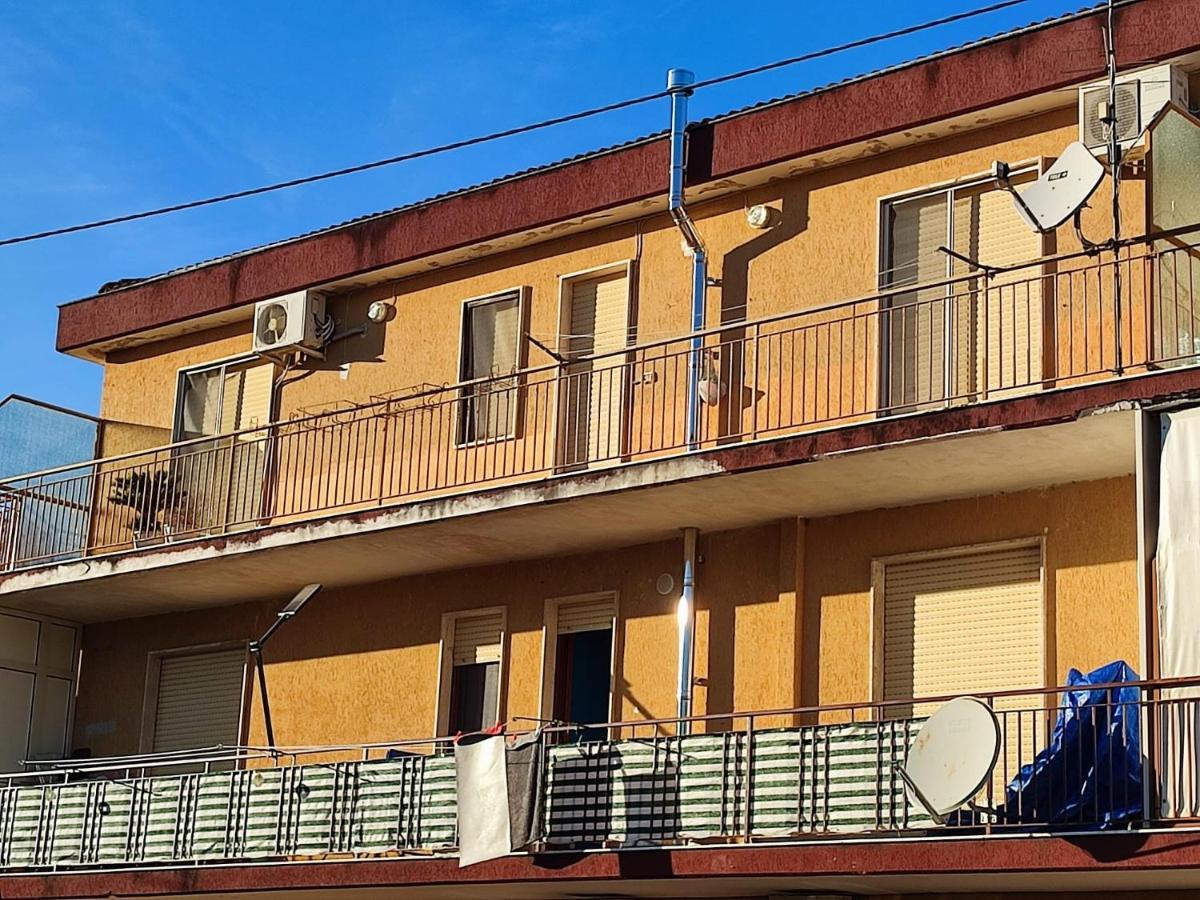 Апартаменты Residenza Longobardi Вибонати Экстерьер фото